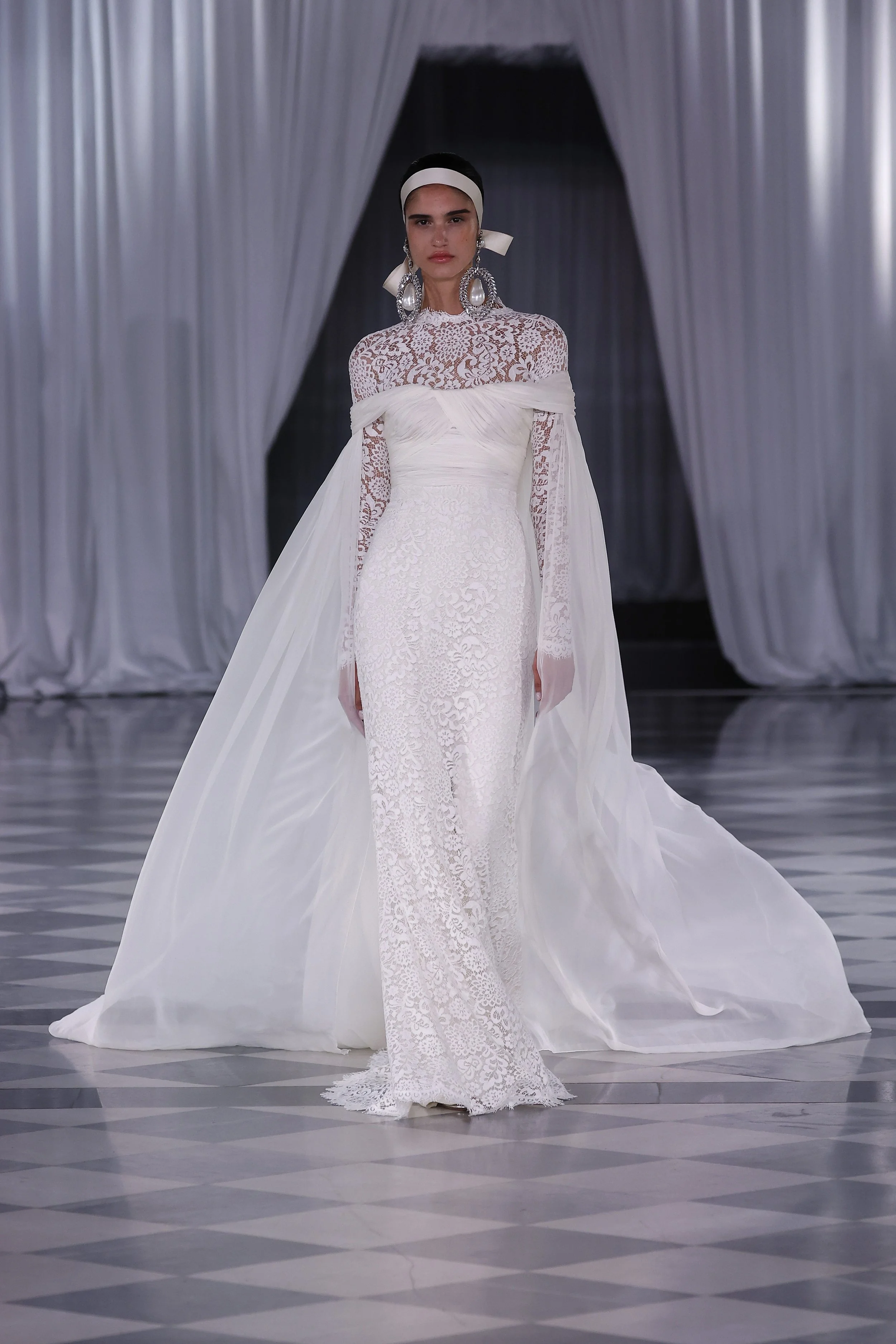 jinwang bride - Giambattista Valli Bridal Collection | Designer